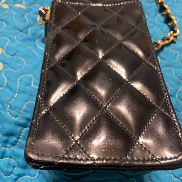 100% authentic Chanel bag! 24k hardware. Rare find. - Picture 9 of 16